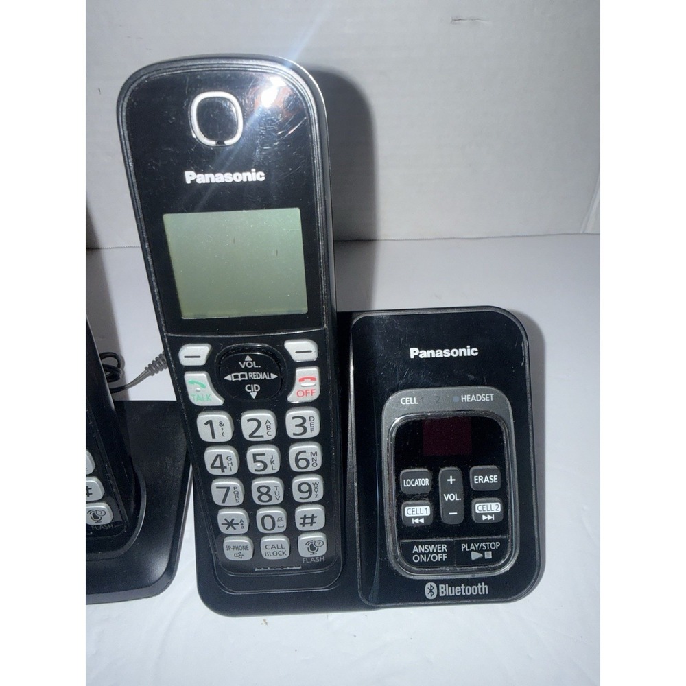 Panasonic KX-TGD560 Link2Cell Bluetooth Phone 2 Handset Tested, 3 Bases - Picture 2 of 5